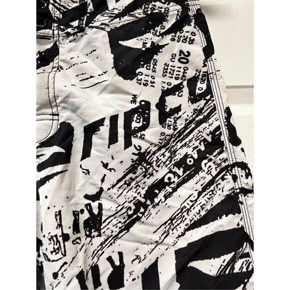 Rip Curl Black & White Graffiti Print Board Shorts Swim sz 30 - Picture 4 of 7